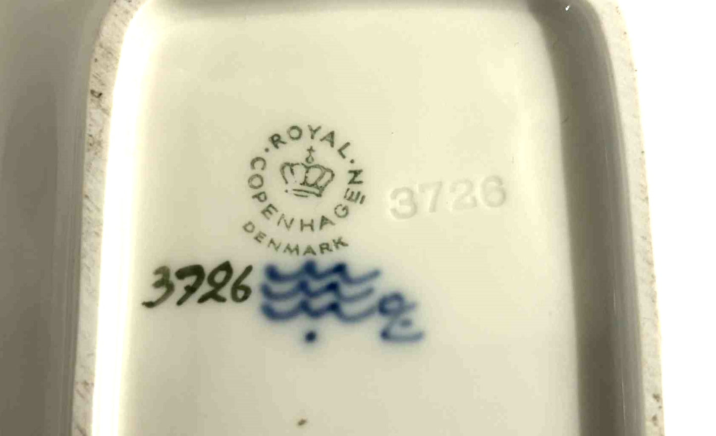 Vintage Royal Copenhagen Aske fad "Fiskere ved stranden"