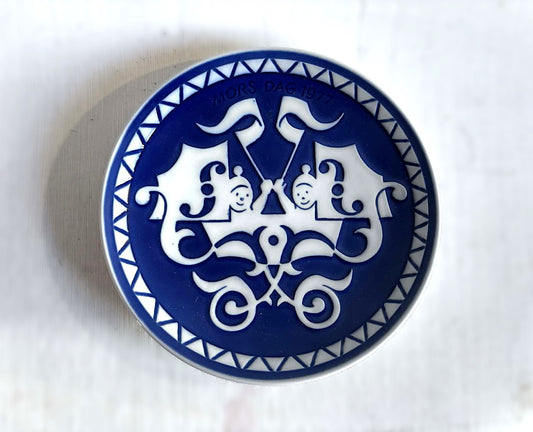 Smuk vintage keramikplatte fra Royal Copenhagen, Danmark 1977