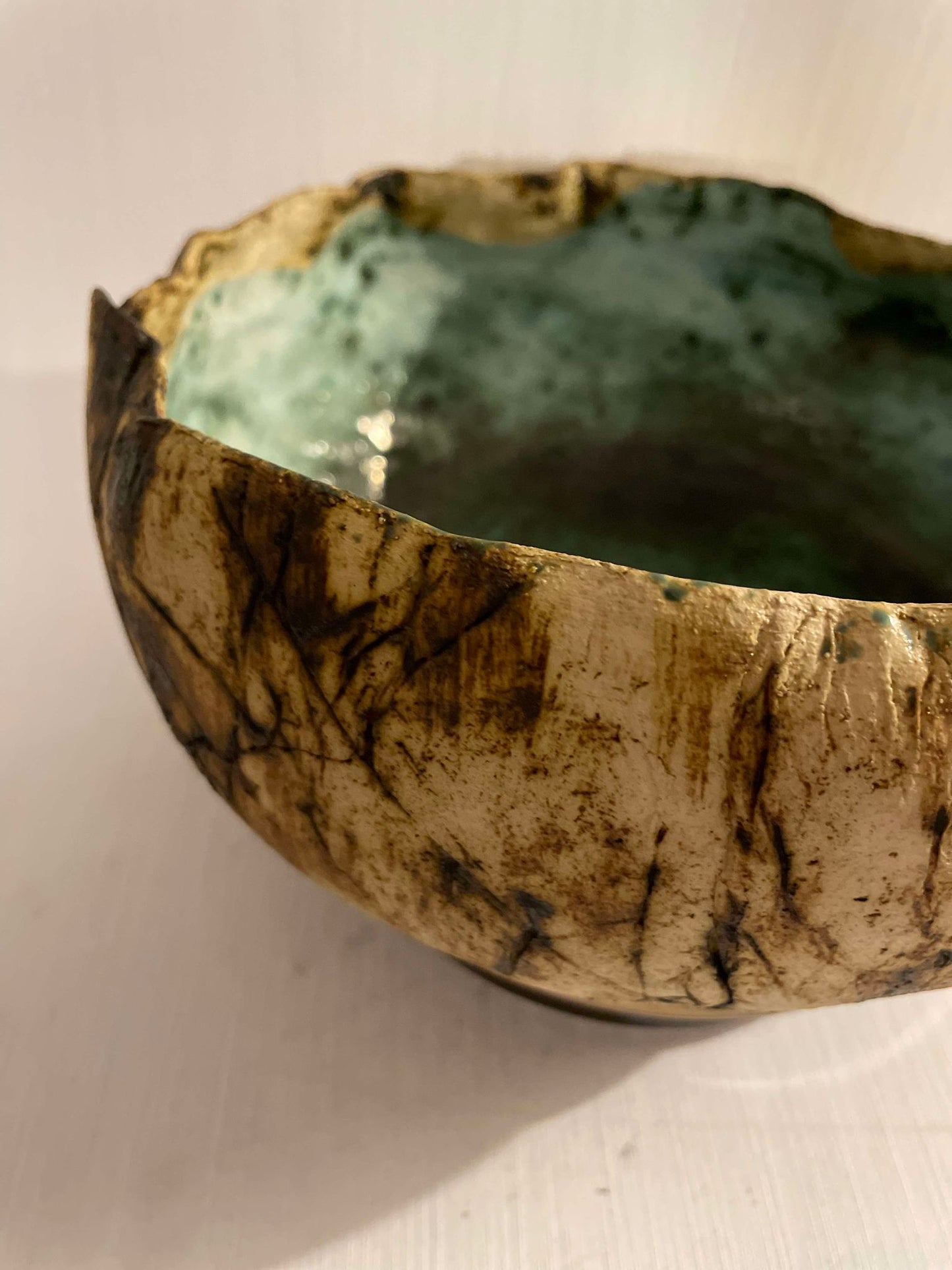 Beautiful ceramic bowl by an unknown designer - no. 09315