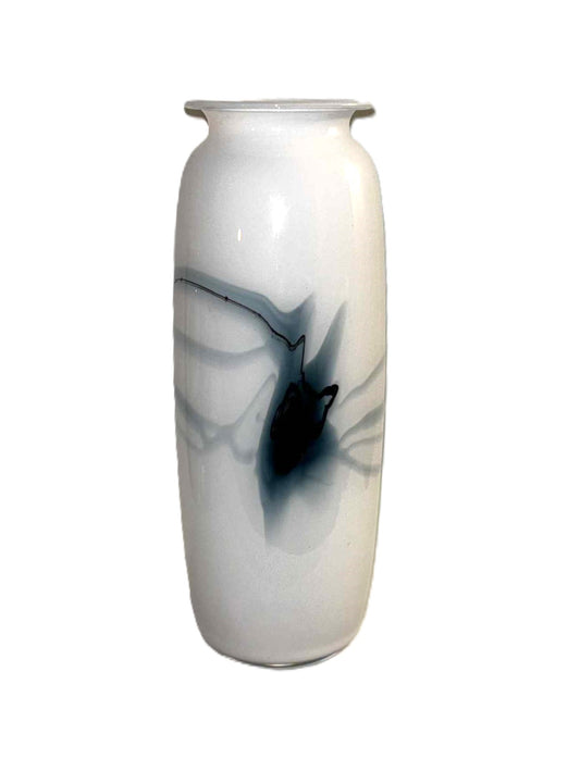 Holmegaard Atlantis opal vase, designet af Michael Bang i 1980