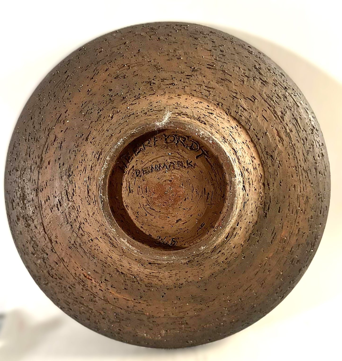 Large ceramic dish made of lead glaze, design by Niels Erling Heerfordt (1909-1884)