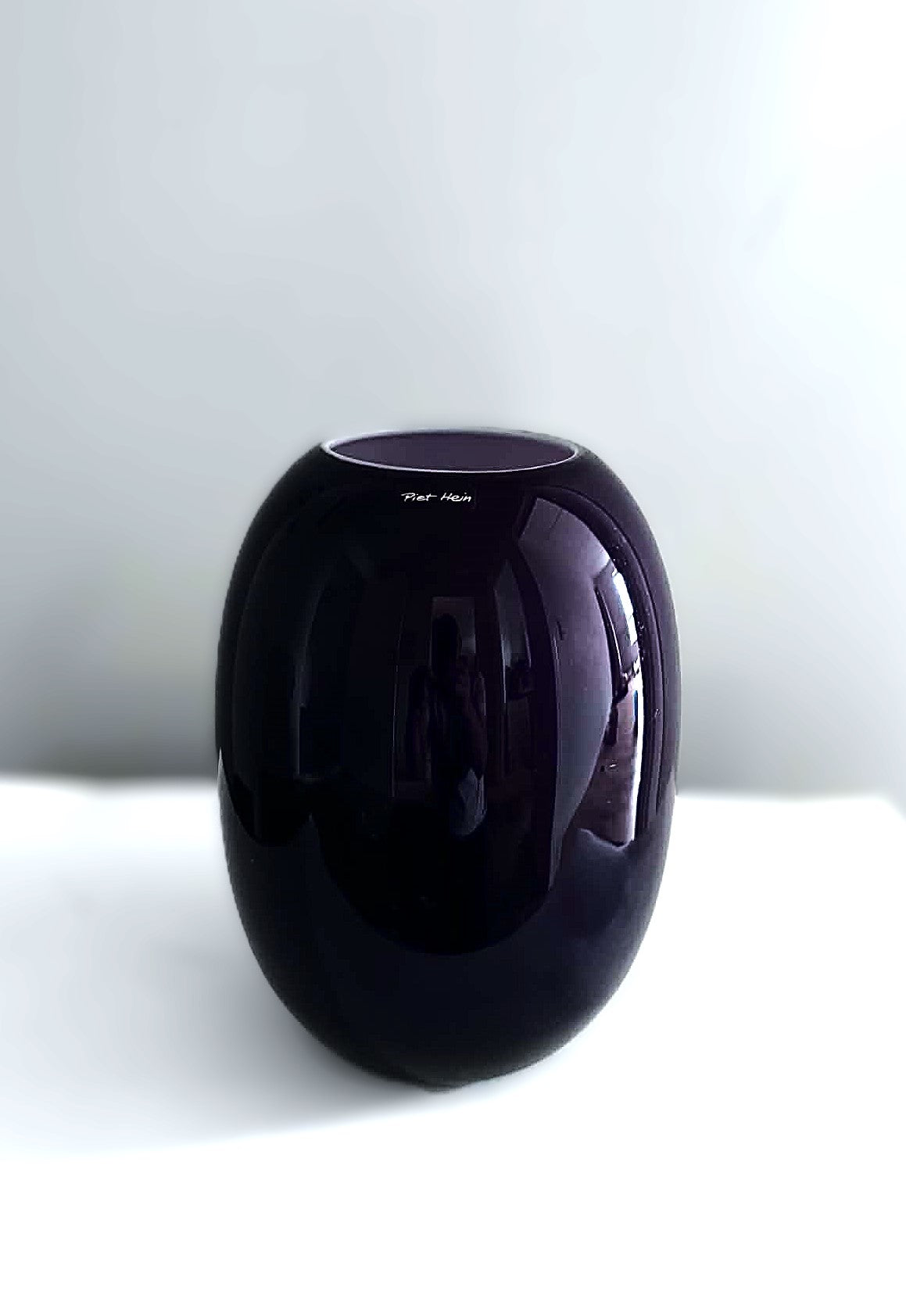 SUPER vase by Piet Hein in coloured glass