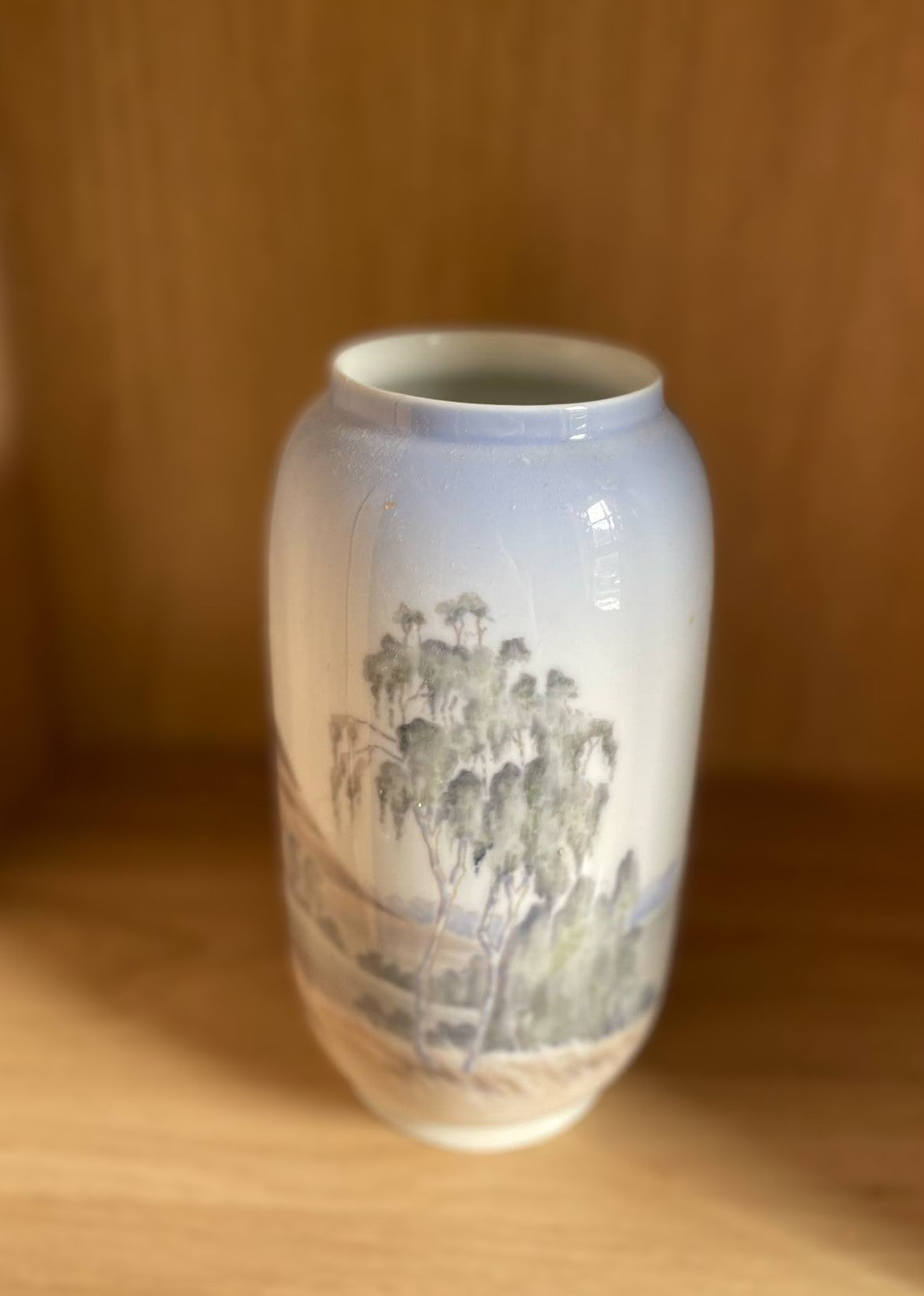 Beautiful Royal Copenhagen porcelain vase - no. 410