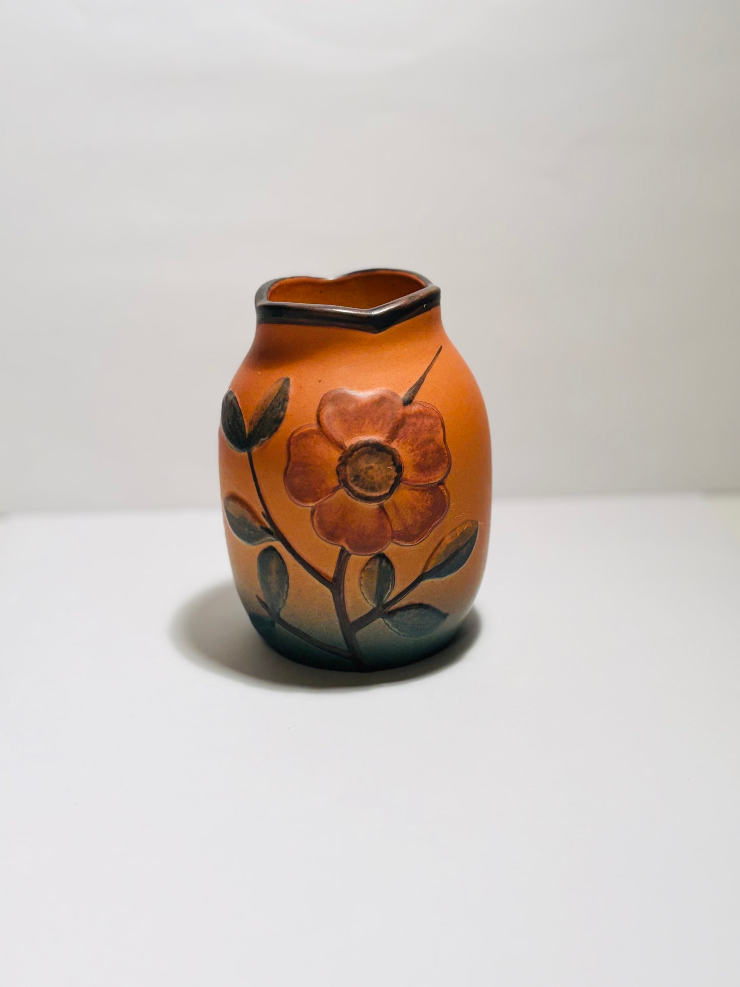 Beautiful handmade and hand-painted ceramic vase from Ipsen's Enke, Denmark 1960s