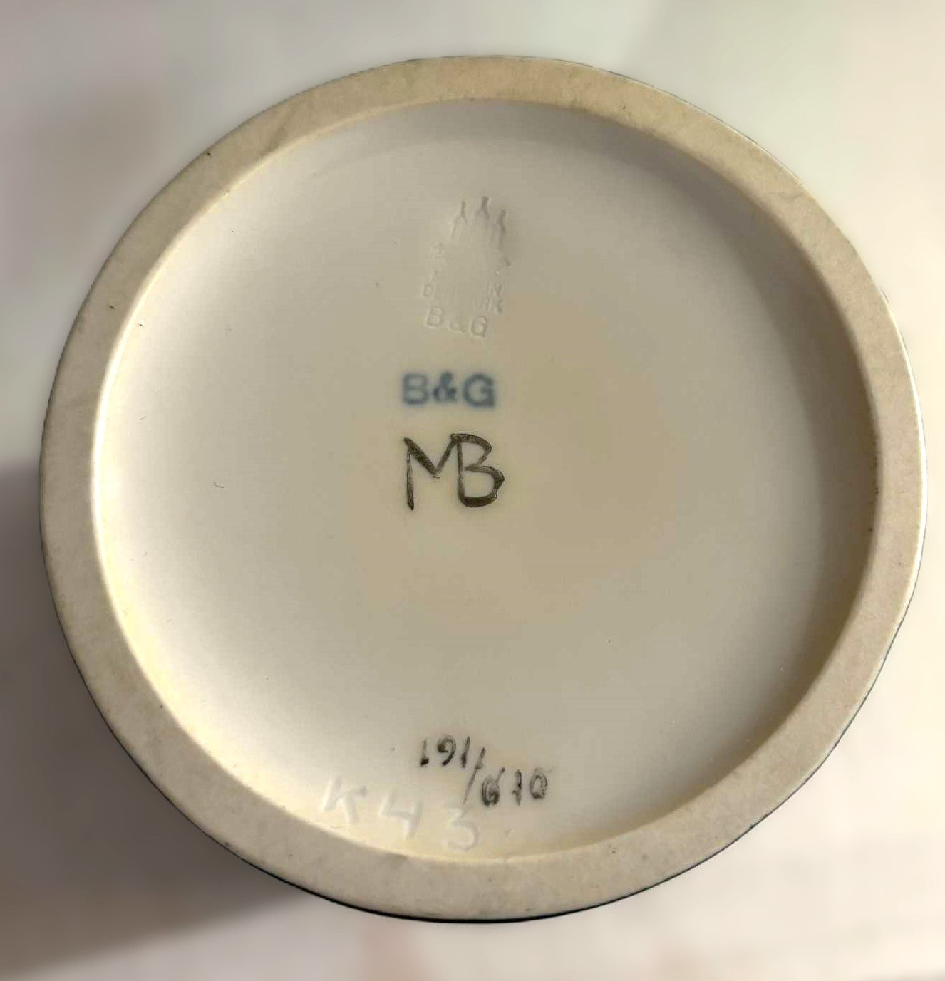 Sjælden Bing & Grøndahl Vase i Lavendelblå Glasur, design af Mogens Bøggild