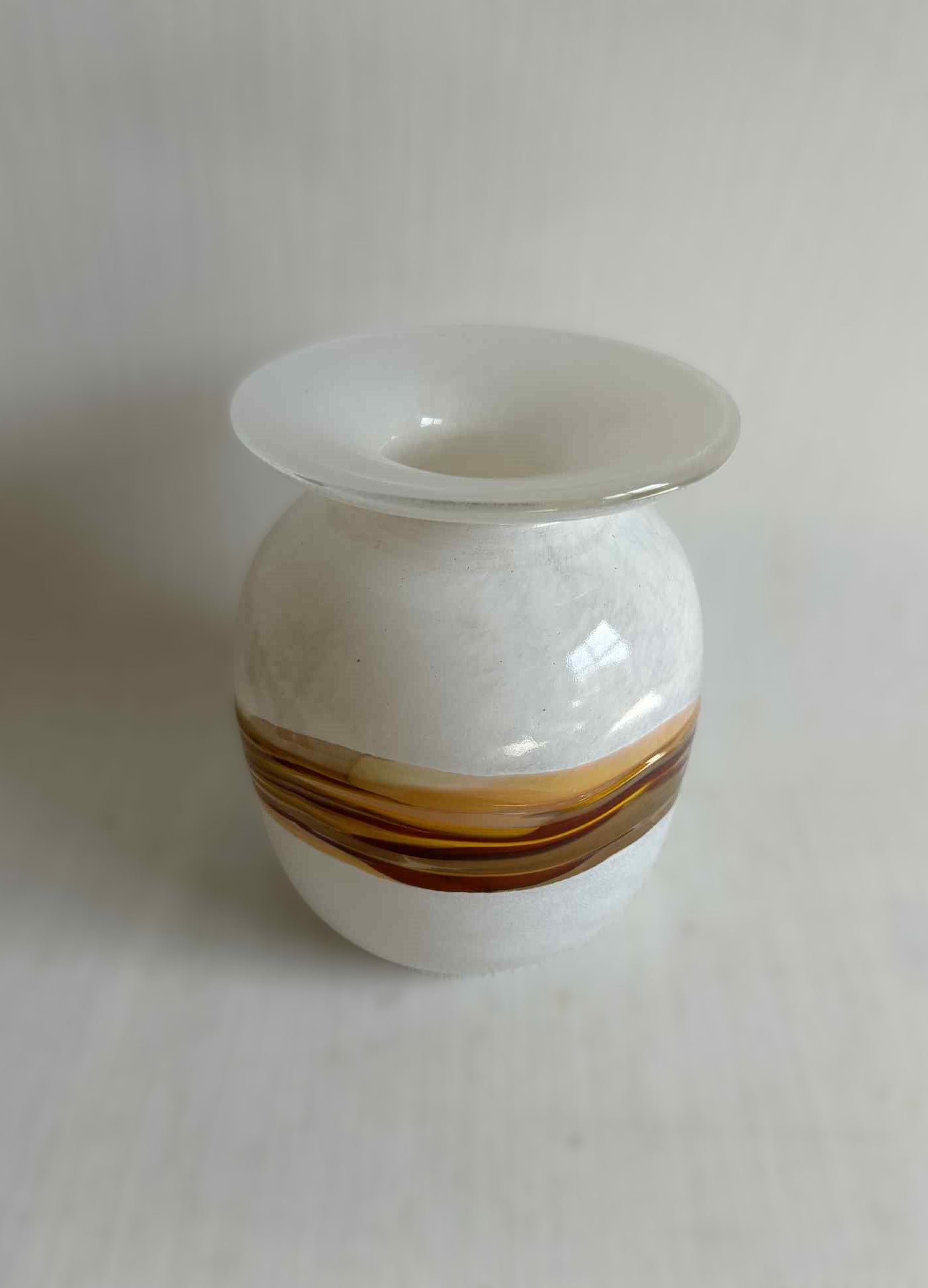 Beautiful vintage glass vase from Glas Hytten Nykøbing Sjælland - no. 555742