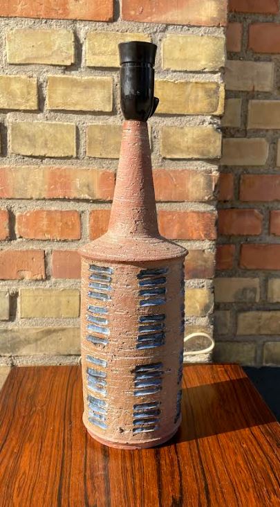 Flot unika stentøj bordlampe fra Bartholdy Danmark - nr. 04060