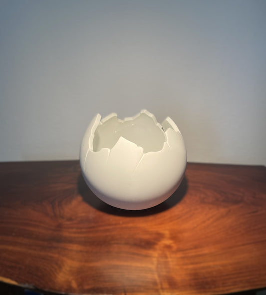 Smuk og skulpturel "Globen"-skål designet af Jens-Flemming Sørensen for Royal Copenhagen - nr. 147001