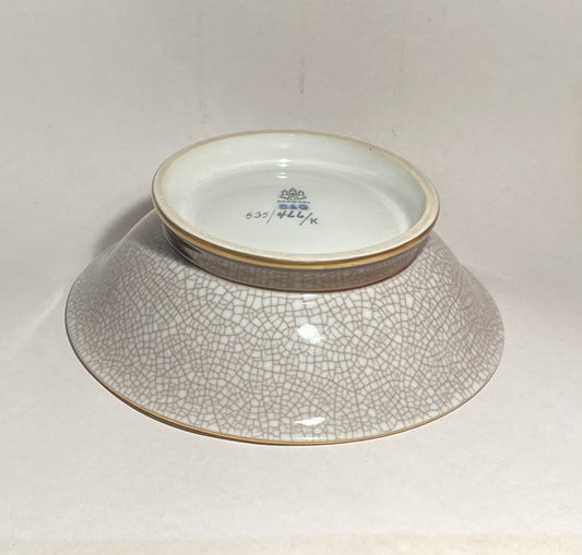Flot gammel porcelæn/krakele skål fra Bing & Grøndahl - nr. 01750