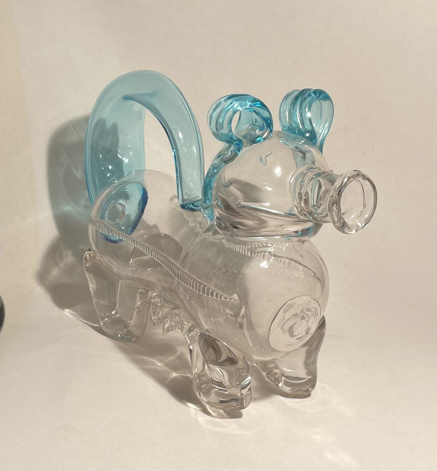 Flot glas snapsehund - nr. 01905