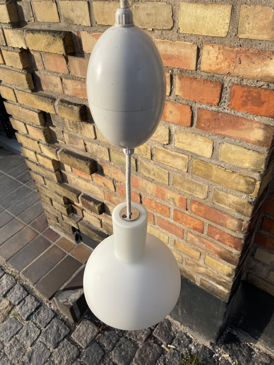 Flot opalglas pendel med lampehejs - nr. 011075