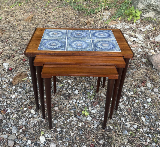 Elegant palisander indskudsbord med fliser – dansk designklassiker - nr. 0125478885