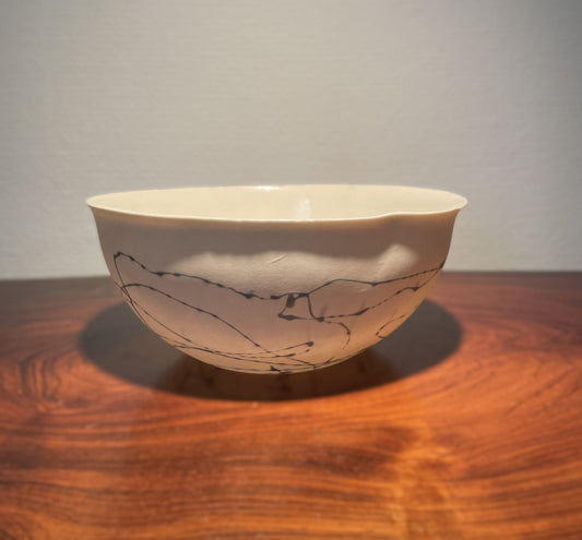 Flot porcelæn/keramik skål i utrolig tynd og let form - nr. 958781