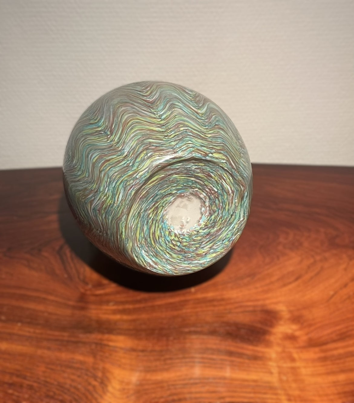 作者不明の美しいガラスの花瓶 - No. 024987