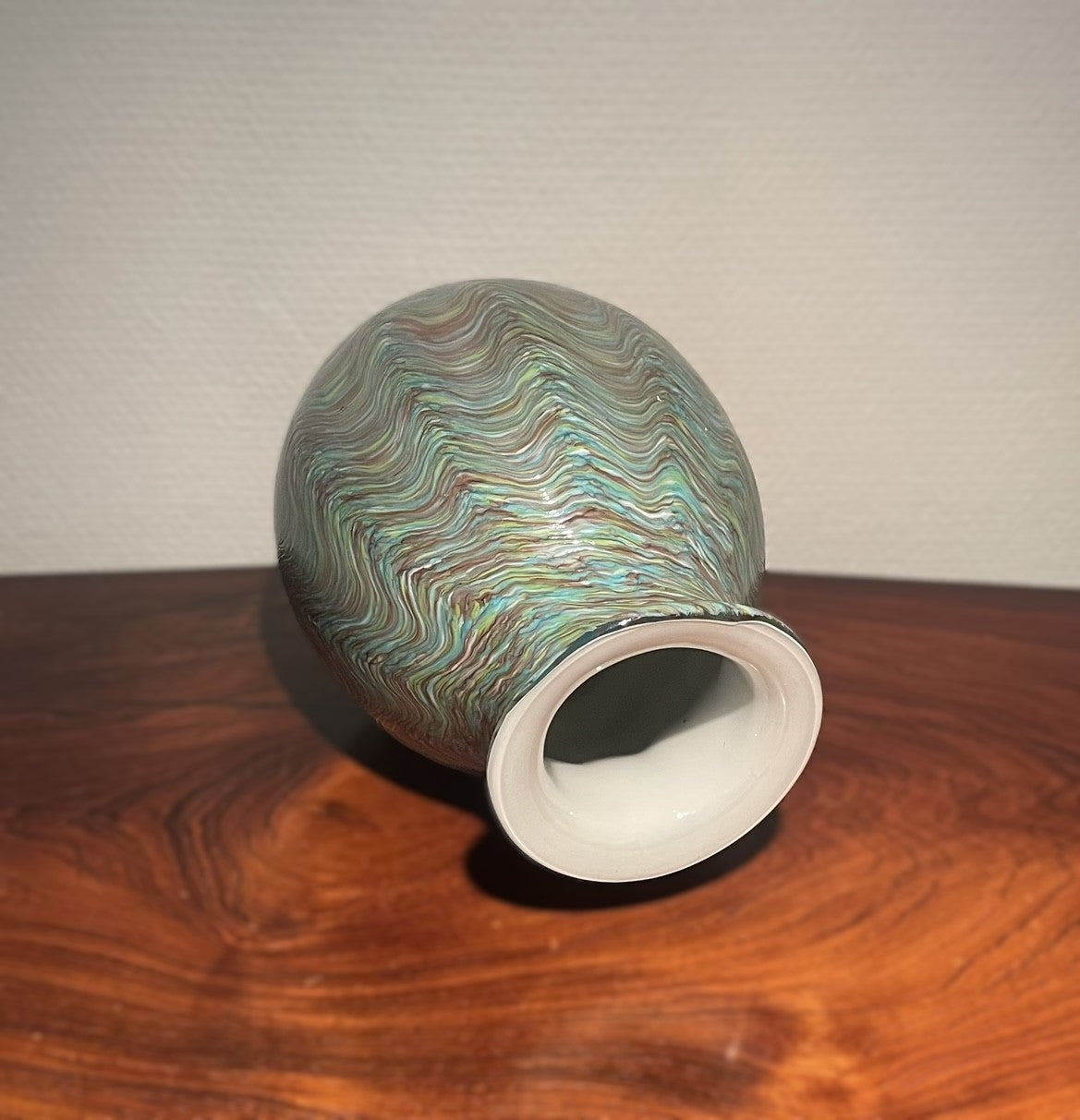 作者不明の美しいガラスの花瓶 - No. 024987