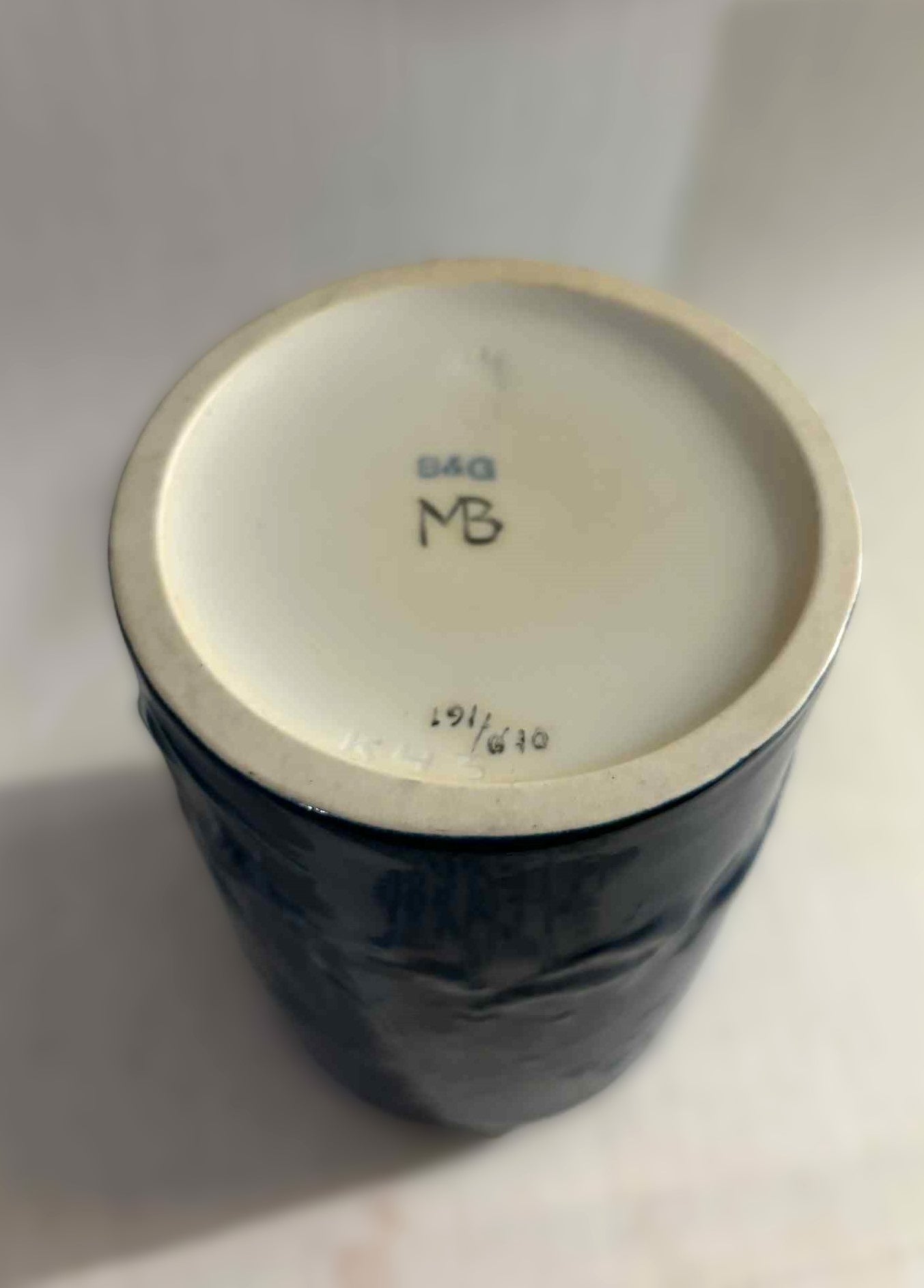 Sjælden Bing & Grøndahl Vase i Lavendelblå Glasur, design af Mogens Bøggild