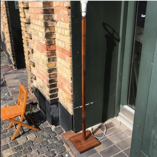 Jo Hammerborg "Kardinal" gulvlampe – kobber &amp; palisander – dansk designklassiker - nr. 0125554